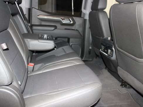 Used 2022 GMC Sierra 1500 SLT w/ SLT Convenience Package AWD/4WD image 38