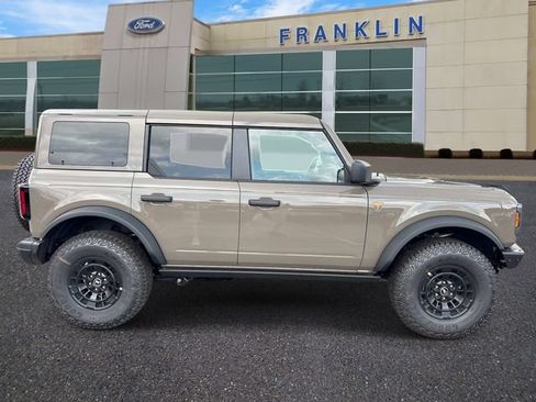 New 2026 Ford Bronco Badlands AWD/4WD image 8