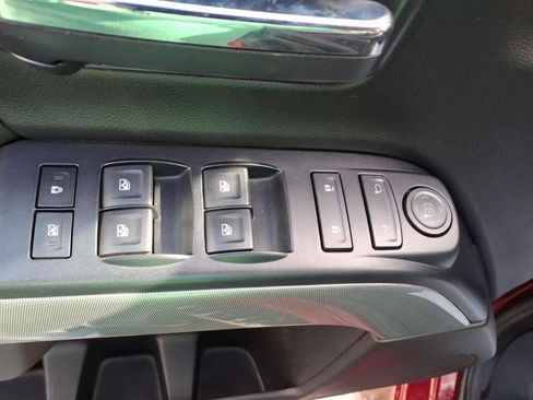 Used 2018 Chevrolet Silverado 1500 LT w/ LPO, Street Package image 12