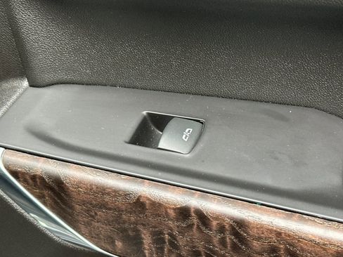 Used 2021 GMC Sierra 1500 Denali w/ Denali Ultimate Package image 21