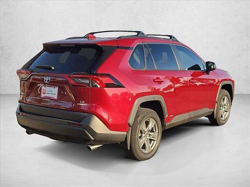 Certified 2024 Toyota RAV4 LE AWD/4WD image 5