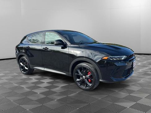 Used 2024 Dodge Hornet R/T Plus w/ Track Pack image 2