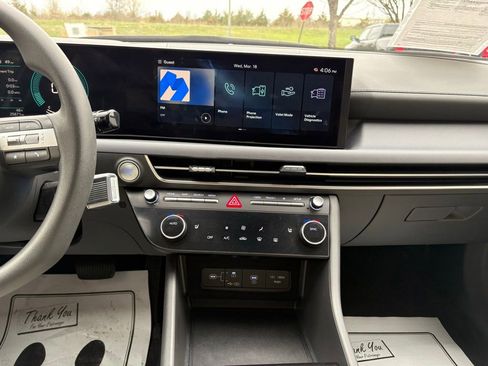 Used 2025 Hyundai Sonata SEL FWD image 29