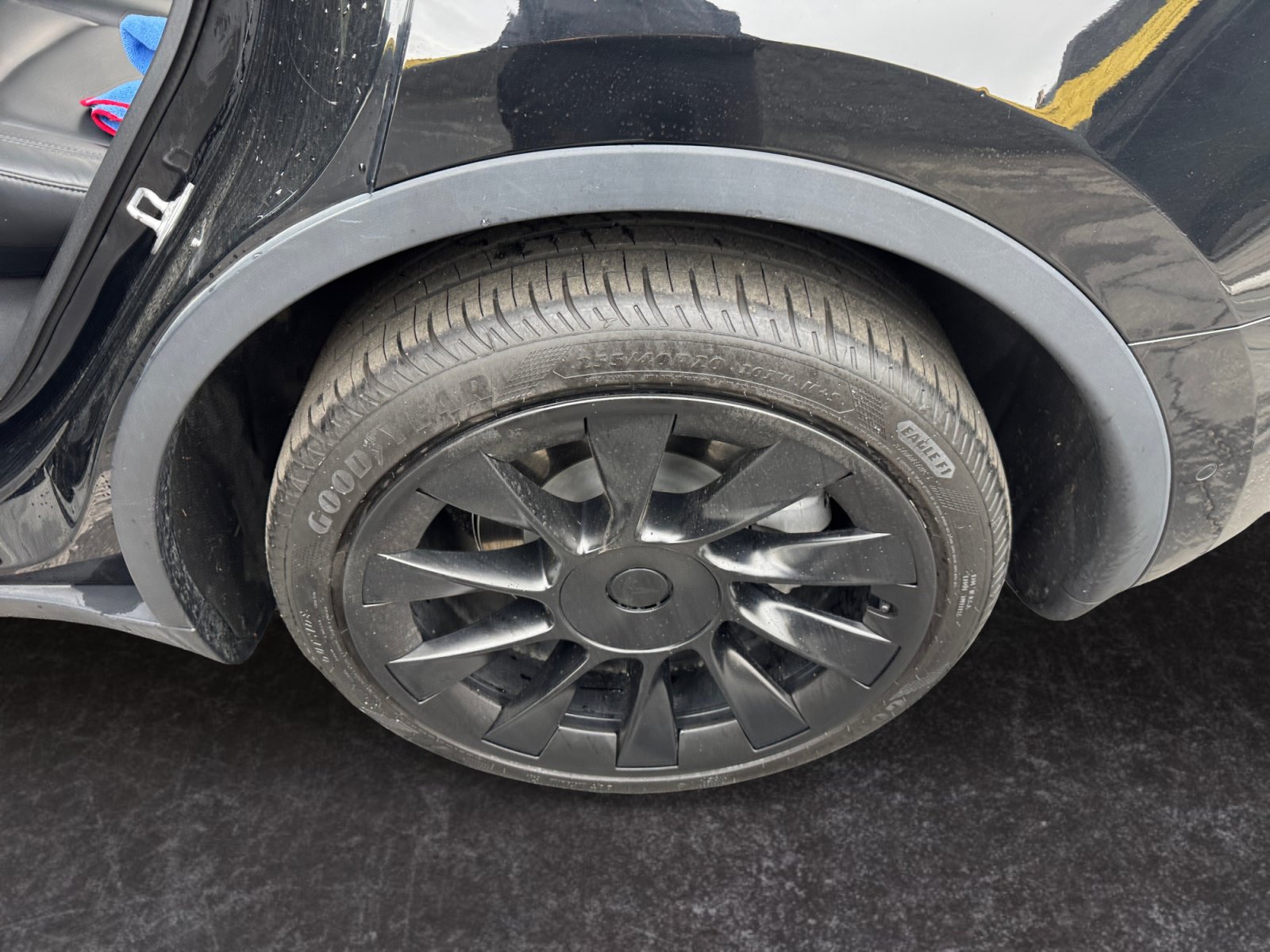 Used 2021 Tesla Model Y Long Range AWD/4WD image 14