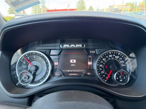 Used 2022 RAM 1500 Laramie AWD/4WD image 15