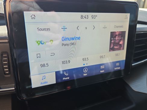 Used 2020 Ford Explorer XLT w/ Equipment Group 202A AWD/4WD image 18