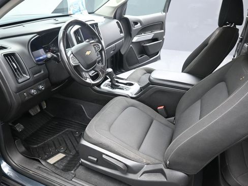 Used 2019 Chevrolet Colorado LT w/ LT Convenience Package image 11