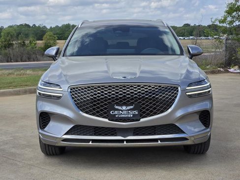 Used 2025 Genesis GV70 2.5T w/ Select Package image 2
