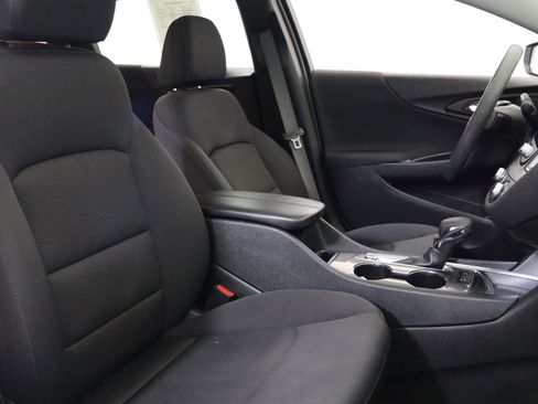 Used 2024 Chevrolet Malibu LT image 19