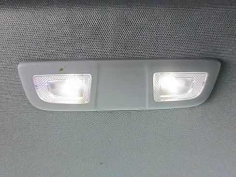 Used 2020 GMC Sierra 1500 SLT RWD image 25