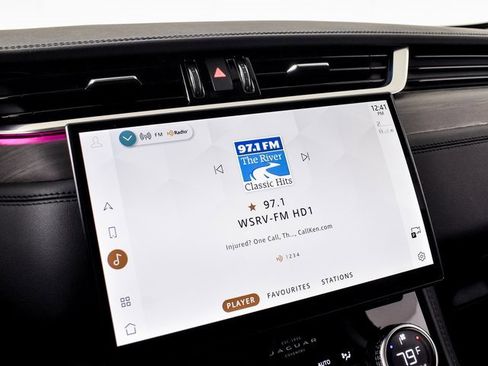 Used 2022 Jaguar F-PACE S image 32