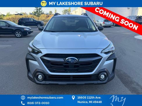 Used 2025 Subaru Outback Premium w/ Popular Package #1A AWD/4WD image 2