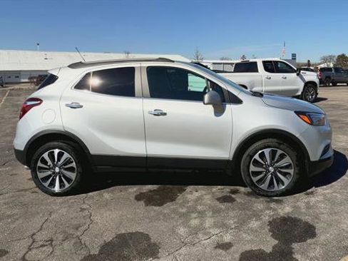 Used 2022 Buick Encore Preferred w/ Safety Package image 2