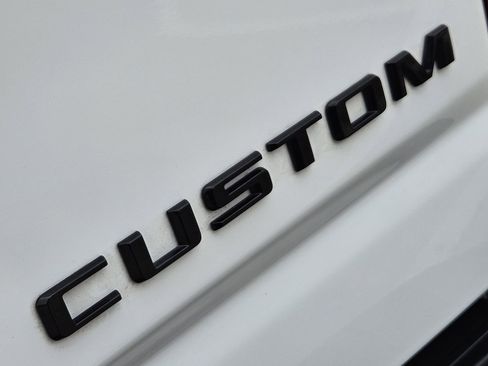 Used 2024 Chevrolet Silverado 2500 Custom w/ Custom Value Package image 19
