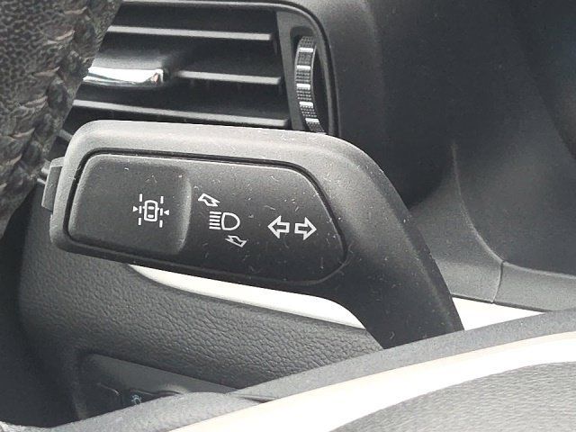 Used 2023 Ford Explorer XLT AWD/4WD image 43