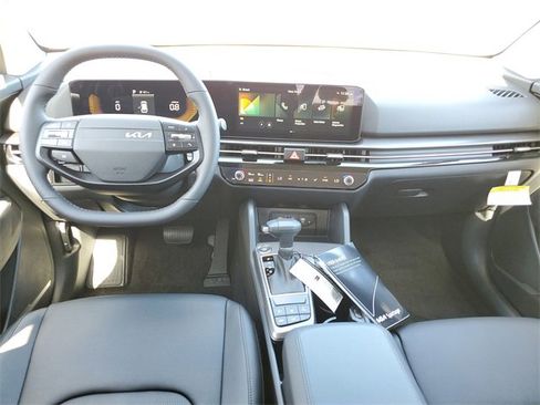 Certified 2026 Kia Sportage EX image 8