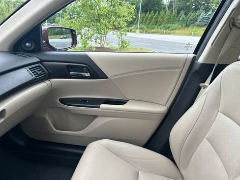 Used 2014 Honda Accord EX-L image 17