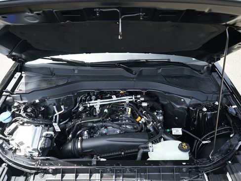 New 2026 Ford Explorer Active AWD/4WD image 32
