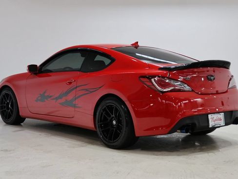 Used 2015 Hyundai Genesis 3.8 RWD image 6