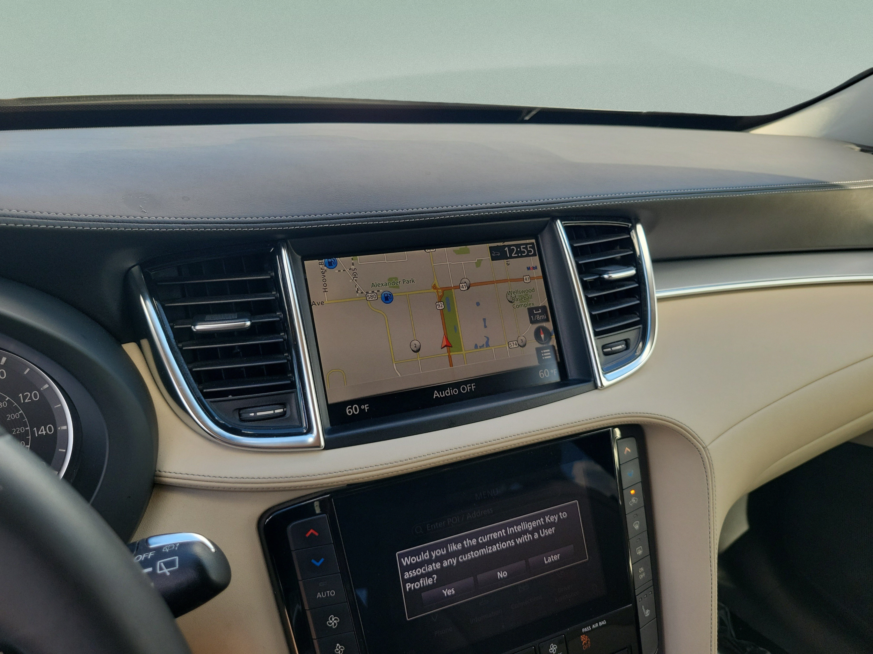 Used 2020 INFINITI QX50 Luxe w/ Navigation Package FWD image 19