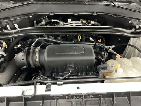 Used 2023 Ford Explorer Limited image 39