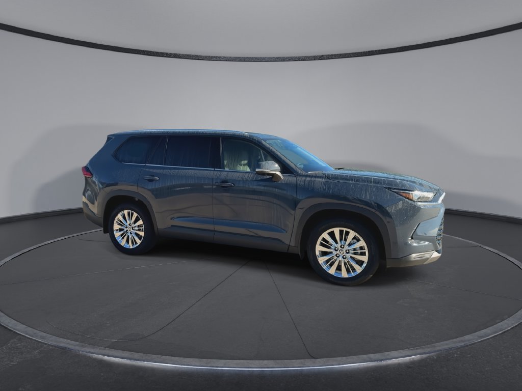 Used 2025 Toyota Grand Highlander AWD image 2