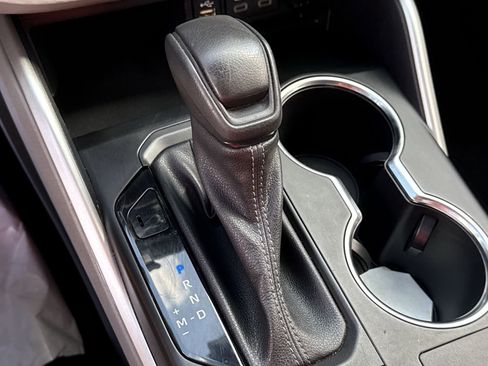 Used 2023 Toyota Highlander L image 21