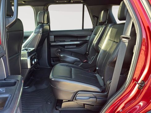 Used 2020 Ford Expedition XLT w/ Equipment Group 202A image 20