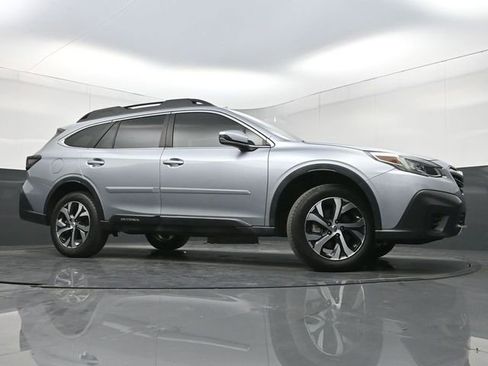 Used 2022 Subaru Outback Limited image 38
