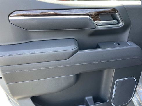 New 2026 GMC Sierra 1500 Elevation image 25