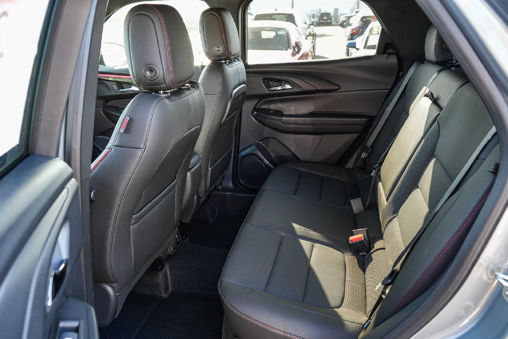 New 2026 Chevrolet TrailBlazer RS w/ Convenience Package AWD/4WD image 17
