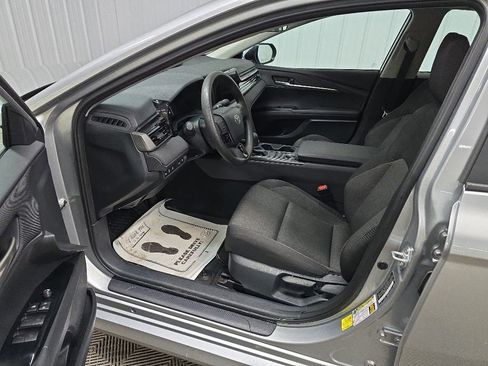 Used 2025 Toyota Camry LE FWD image 28