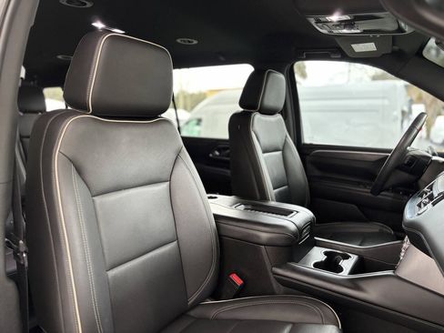 Used 2022 GMC Yukon XL SLT w/ SLT Luxury Package RWD image 35