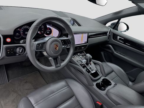 Used 2020 Porsche Cayenne AWD/4WD image 7