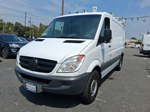 Used 2012 Mercedes-Benz Sprinter 2500 w/ Additional Battery Pkg image 3