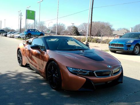 Used 2019 BMW i8 Roadster image 13