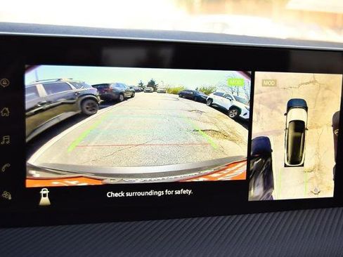 New 2025 Nissan Kicks SR image 13