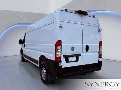 Used 2025 RAM ProMaster 2500 w/ Convenience Group FWD image 6