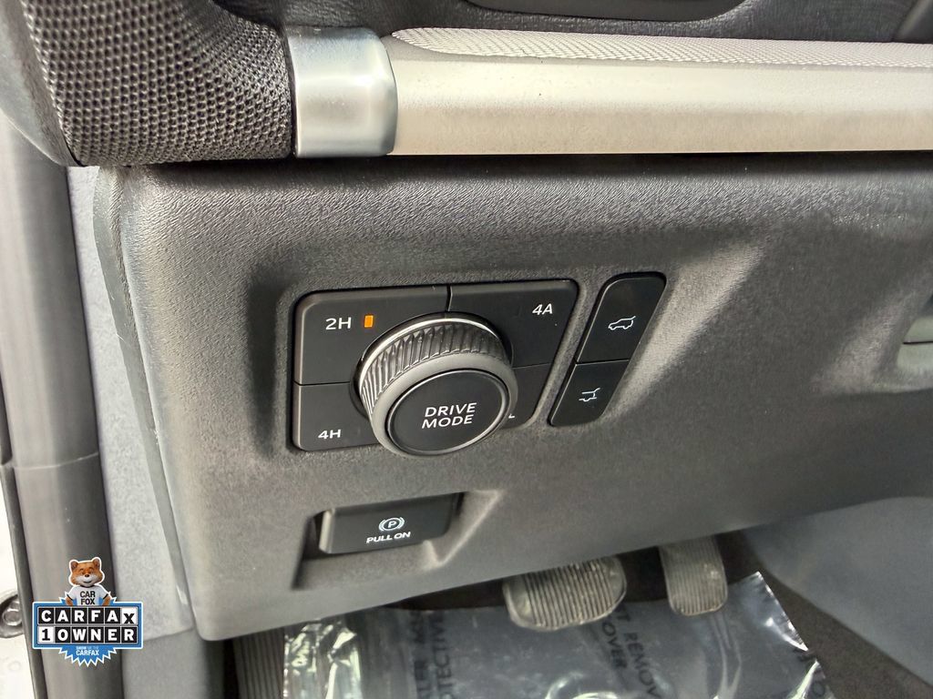 Certified 2025 Ford Expedition Active AWD/4WD image 12