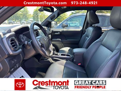 Used 2023 Toyota Tacoma TRD Off-Road w/ TRD Premium Off Road Package AWD/4WD image 15