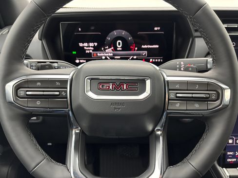 New 2027 GMC Terrain Elevation w/ Elevation Premium Package AWD/4WD image 19
