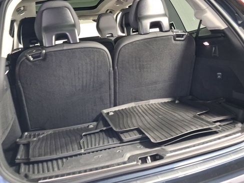 Used 2025 Volvo XC90 B6 Plus w/ Protection Package Premier image 12