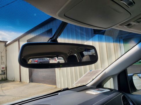 Used 2017 Toyota Sienna SE w/ SE Preferred Package image 58