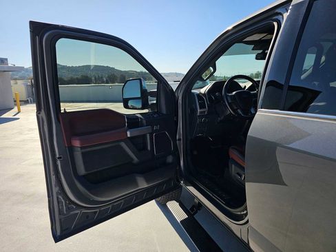 Used 2022 Ford F350 Platinum AWD/4WD image 19