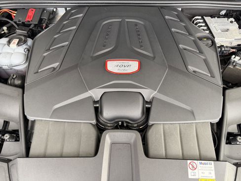 Certified 2023 Porsche Cayenne Turbo image 27