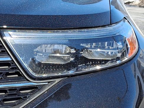 Used 2021 Ford Explorer XLT w/ Equipment Group 202A image 9