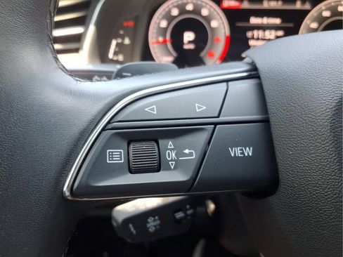 Used 2023 Audi Q7 2.0T Premium w/ Convenience Package AWD/4WD image 31
