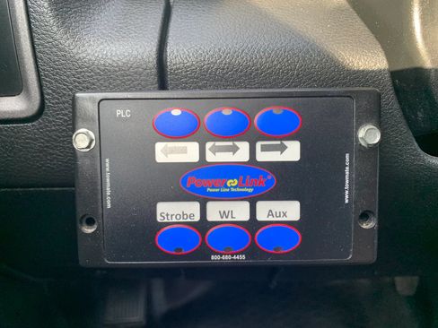 Used 2018 RAM 1500 Express AWD/4WD image 18