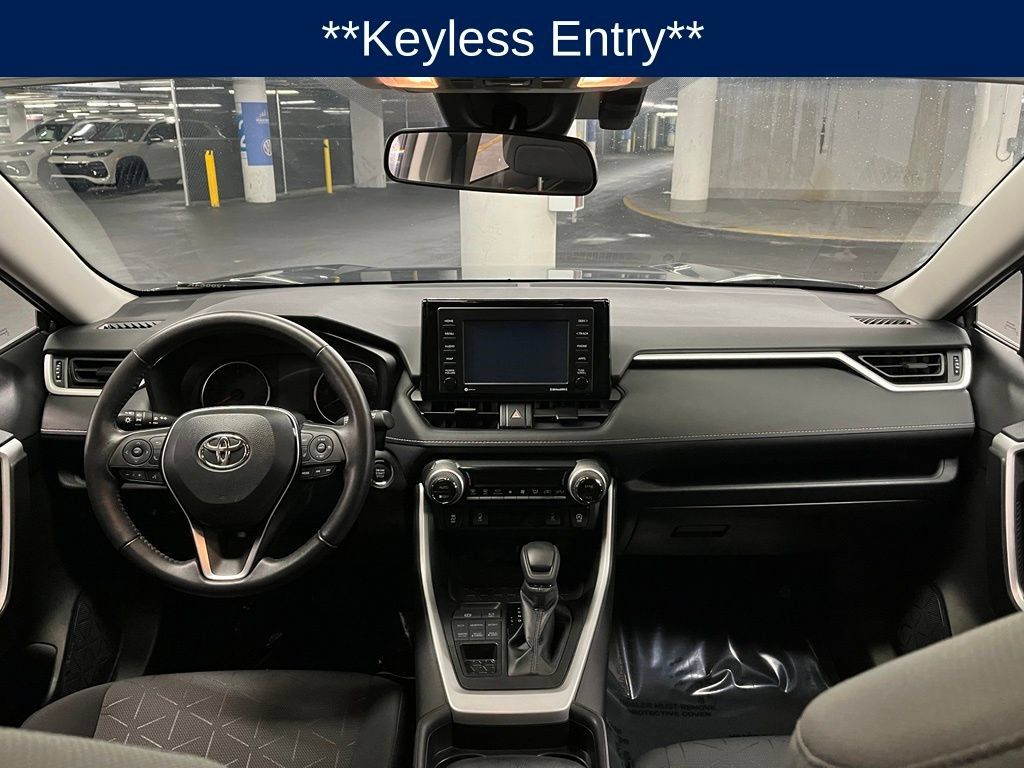 Used 2020 Toyota RAV4 XLE w/ Convenience Package AWD/4WD image 7