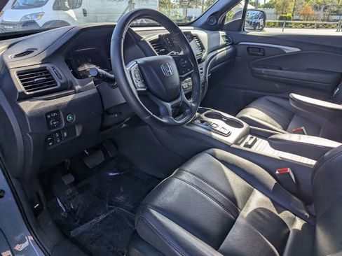 Used 2023 Honda Passport TrailSport image 24